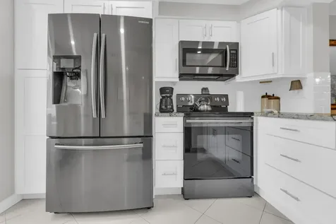 7185 Huntington Lane Delray Beach FL 33446