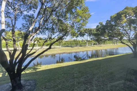 7185 Huntington Lane Delray Beach FL 33446