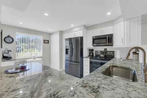 7185 Huntington Lane Delray Beach FL 33446