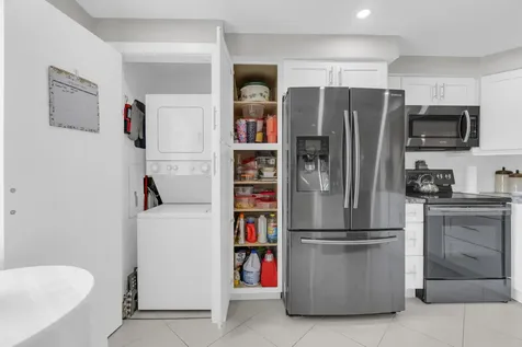 7185 Huntington Lane Delray Beach FL 33446