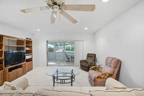 461 Holyoke Lane Lake Worth FL 33467