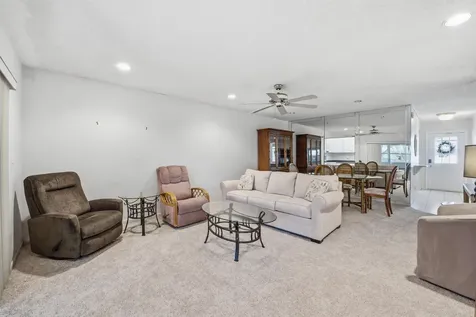 461 Holyoke Lane Lake Worth FL 33467