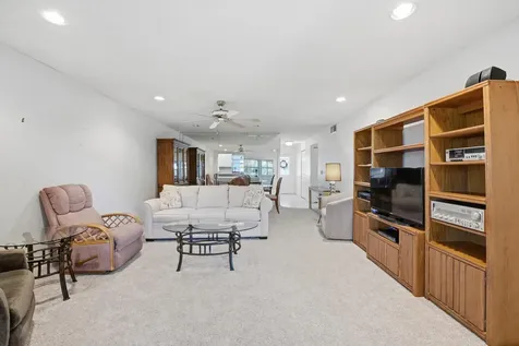 461 Holyoke Lane Lake Worth FL 33467