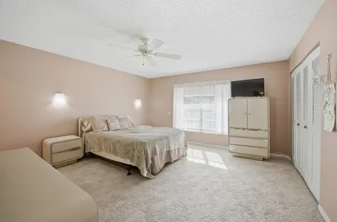 461 Holyoke Lane Lake Worth FL 33467