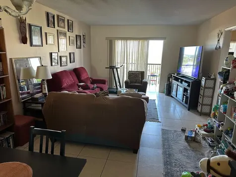 2350 Ne 14th Street Causeway Pompano Beach FL 33062
