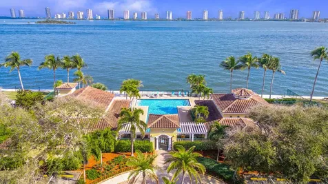 1135 Lake Shore Drive Lake Park FL 33403
