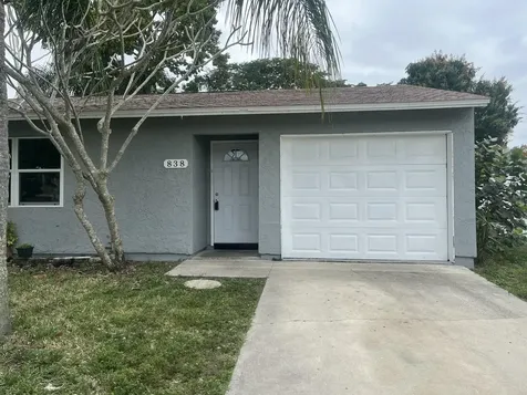 838 Se Proctor Lane Port Saint Lucie FL 34983