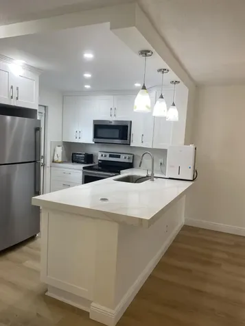 2121 Ne 1st Court Boynton Beach FL 33435