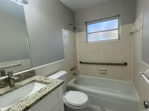 175 SE 27th Place Boynton Beach FL 33435