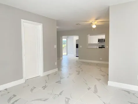 175 SE 27th Place Boynton Beach FL 33435