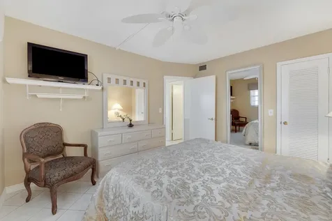 20 Yacht Club Drive North Palm Beach FL 33408