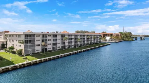 20 Yacht Club Drive North Palm Beach FL 33408