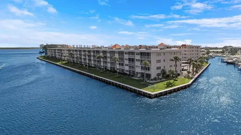 20 Yacht Club Drive North Palm Beach FL 33408