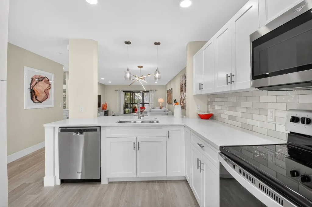 17 Stratford Drive Boynton Beach FL 33436