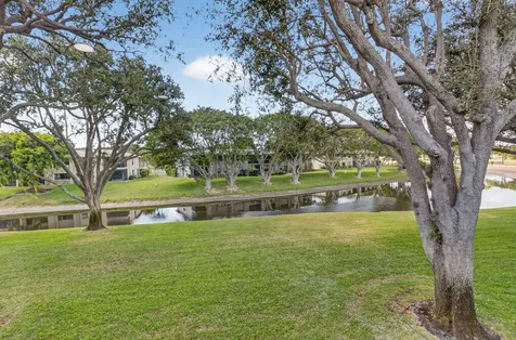 17 Stratford Drive Boynton Beach FL 33436