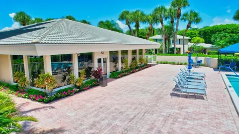 17 Stratford Drive Boynton Beach FL 33436