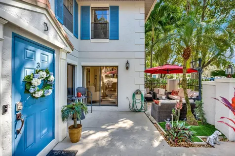 352 Prestwick Circle Palm Beach Gardens FL 33418