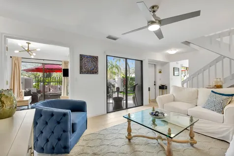 352 Prestwick Circle Palm Beach Gardens FL 33418