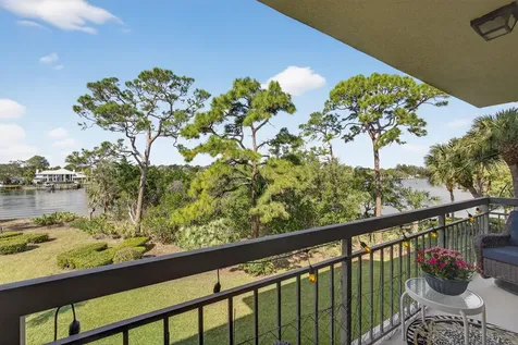 1901 Marina Isle Way Jupiter FL 33477