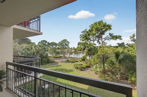 1901 Marina Isle Way Jupiter FL 33477