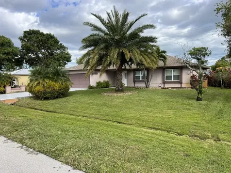 1561 SE Appamattox Terrace Port Saint Lucie FL 34952