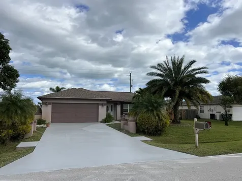 1561 SE Appamattox Terrace Port Saint Lucie FL 34952