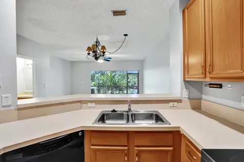 4827 Palmbrooke Circle West Palm Beach FL 33417