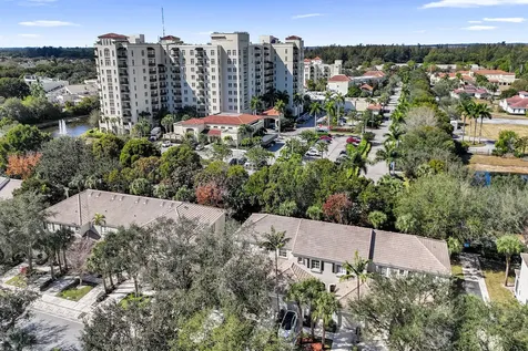 4827 Palmbrooke Circle West Palm Beach FL 33417