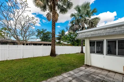 6307 Nw 71 Street Avenue Tamarac FL 33321