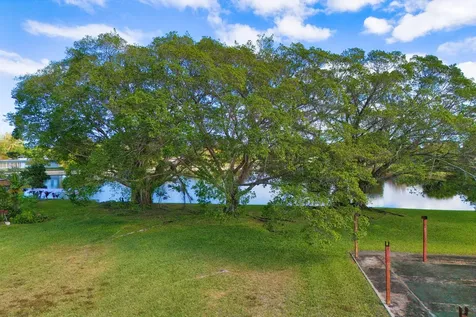 6307 Nw 71 Street Avenue Tamarac FL 33321