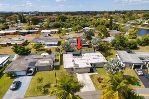 6307 Nw 71 Street Avenue Tamarac FL 33321