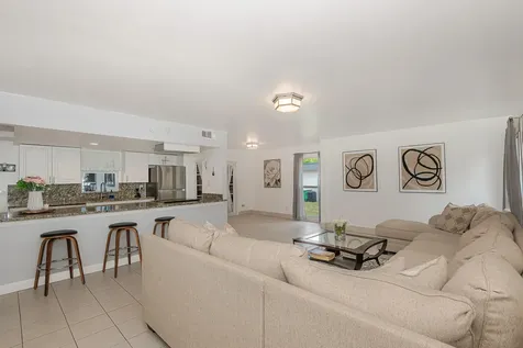 6307 Nw 71 Street Avenue Tamarac FL 33321