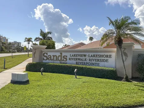 204 River Walk Fort Pierce FL 34949