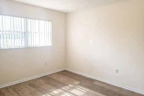 4141 16th Street Vero Beach FL 32960