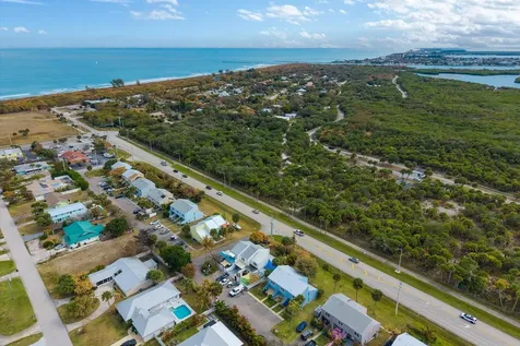 914 Shorewinds Drive Fort Pierce FL 34949