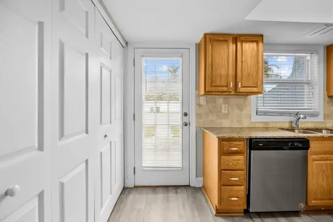 914 Shorewinds Drive Fort Pierce FL 34949