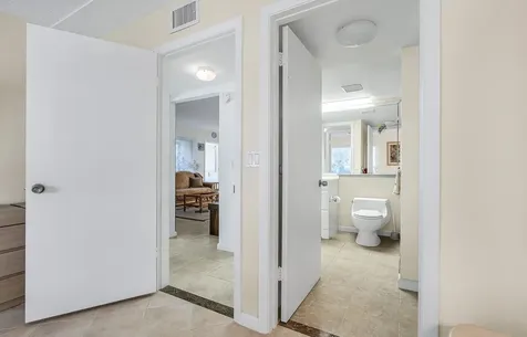 103 Lake Pine Circle Greenacres FL 33463