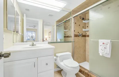 103 Lake Pine Circle Greenacres FL 33463