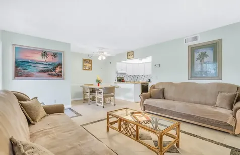 103 Lake Pine Circle Greenacres FL 33463