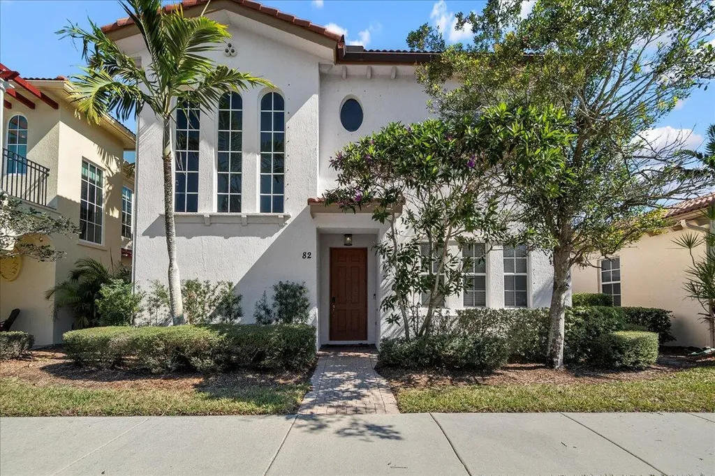 82 Stoney Drive Palm Beach Gardens FL 33410
