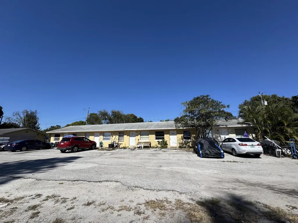 3660 Coconut Road Palm Springs FL 33461