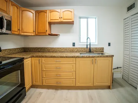 412 Columbus Parkway Hollywood FL 33021