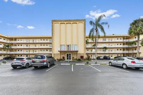 3940 Nw 42nd Avenue Lauderdale Lakes FL 33319