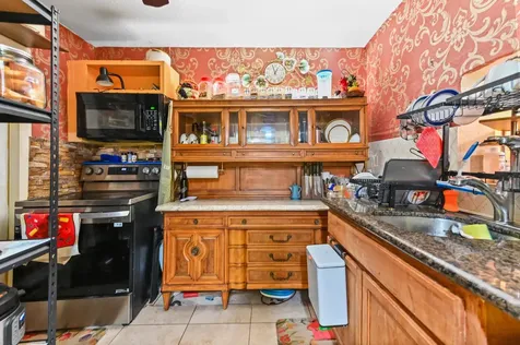 3940 Nw 42nd Avenue Lauderdale Lakes FL 33319