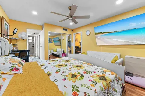 3940 Nw 42nd Avenue Lauderdale Lakes FL 33319