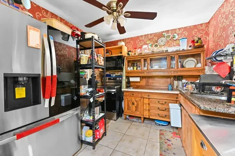 3940 Nw 42nd Avenue Lauderdale Lakes FL 33319