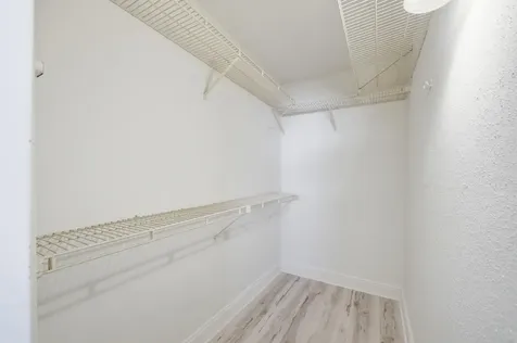 452 Brittany J Delray Beach FL 33446