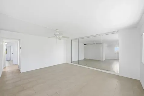 452 Brittany J Delray Beach FL 33446