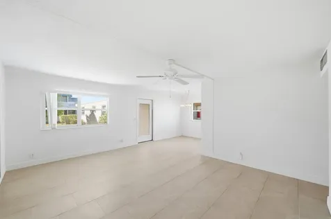 452 Brittany J Delray Beach FL 33446