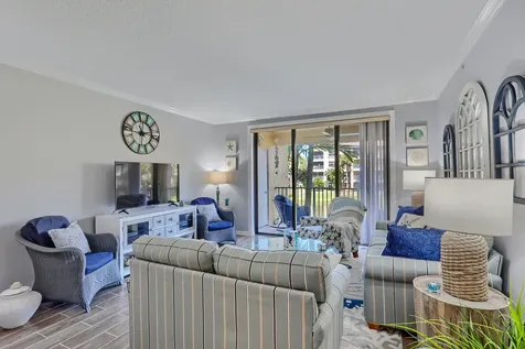 400 Uno Lago Drive Juno Beach FL 33408